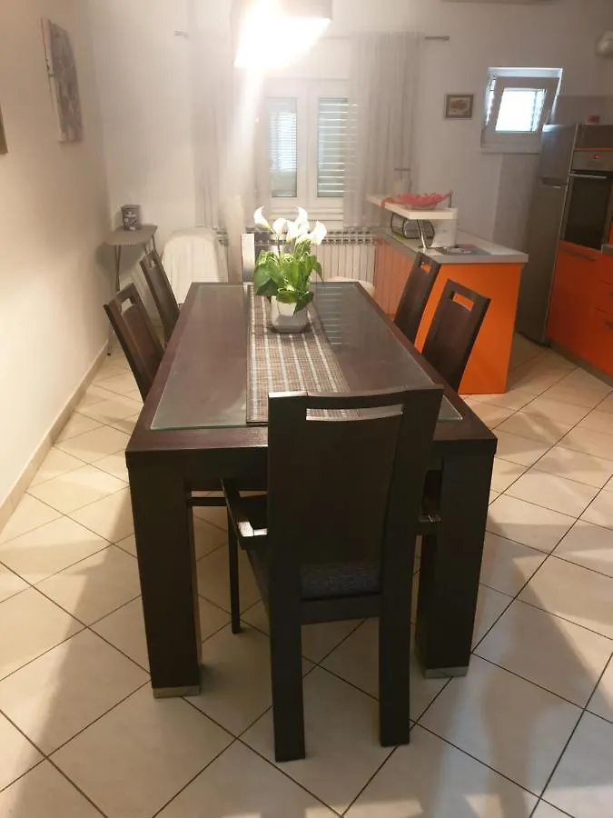 Apartment Apartman Rosa Zadar